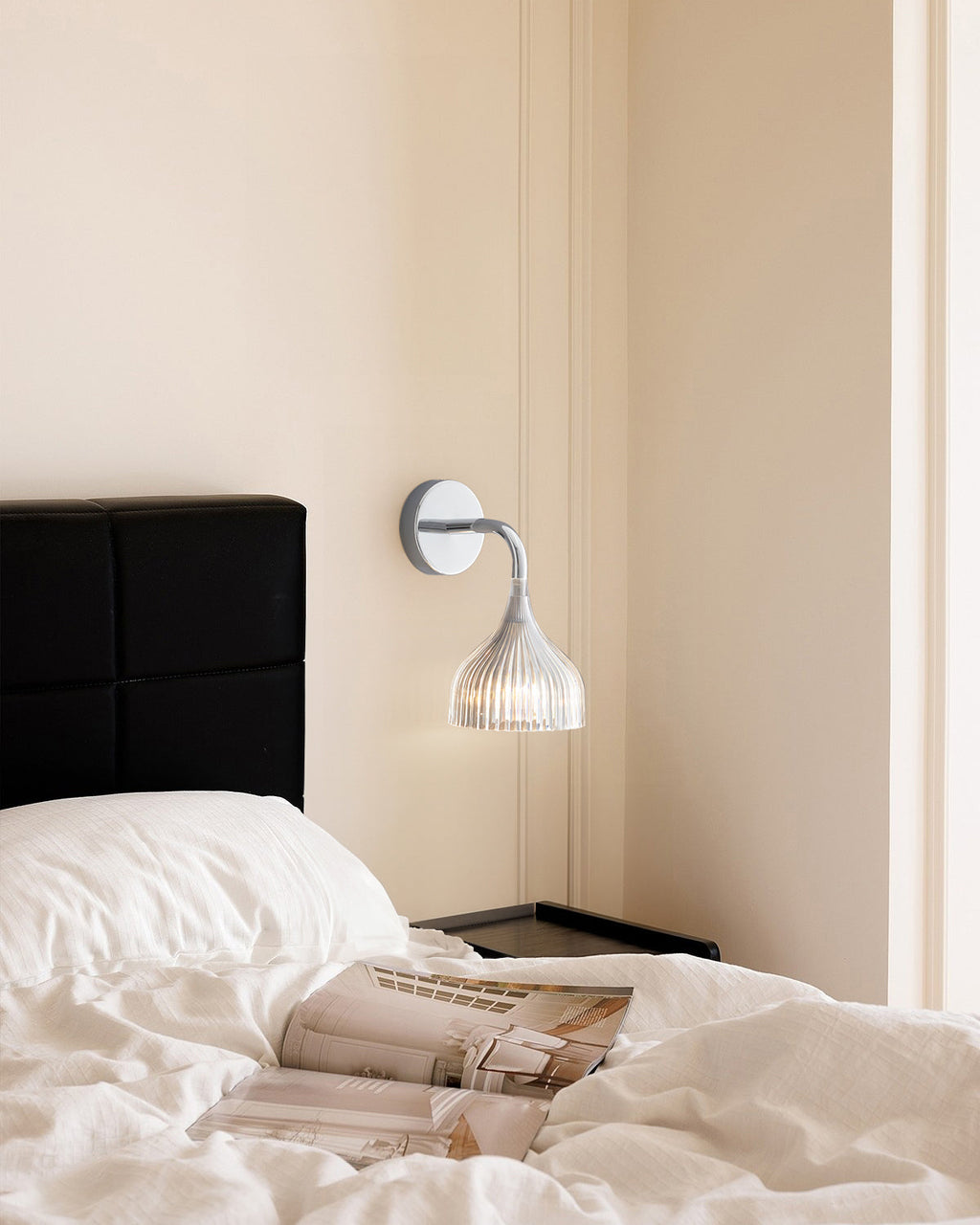 WINDSOR GARDEN WALL SCONCE