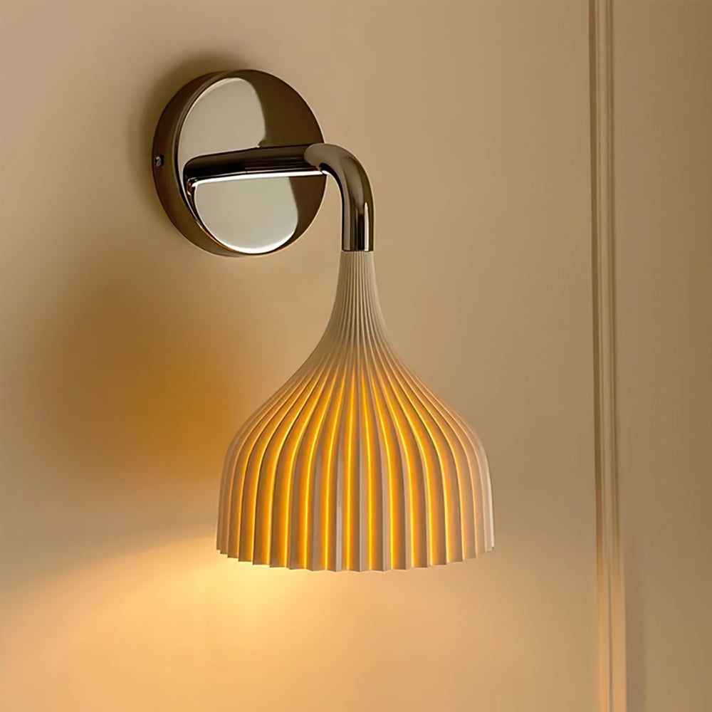 WINDSOR GARDEN WALL SCONCE