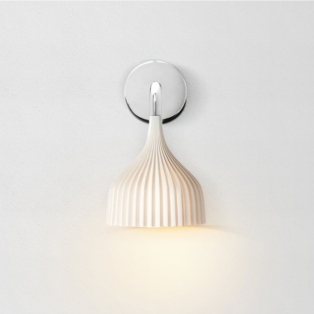 WINDSOR GARDEN WALL SCONCE