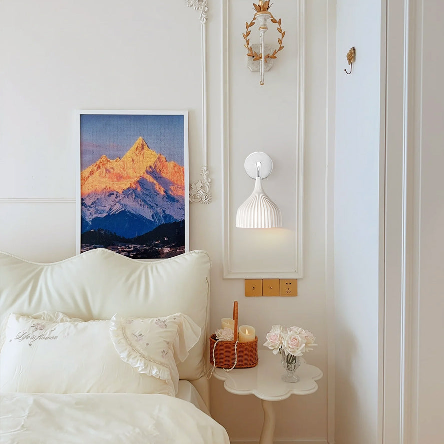WINDSOR GARDEN WALL SCONCE