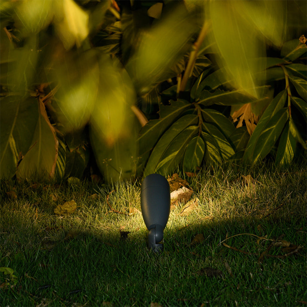 BRIGHTON WATERPROOF OUTDOOR ILLUMINATOR WITH MINIMALIST DESIGN