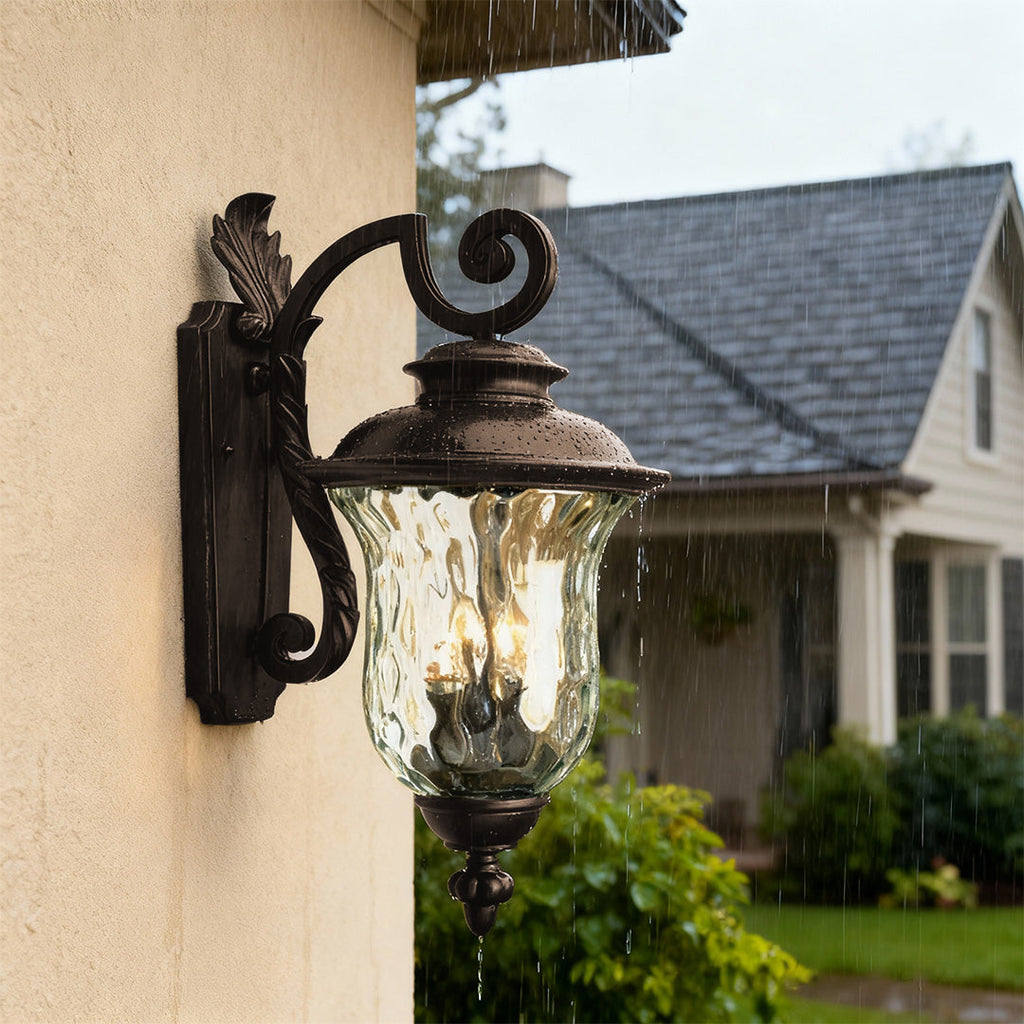 RAVENHURST OUTDOOR ALUMINUM WALL LANTERN WITH WATER-RESISTANT DESIGN