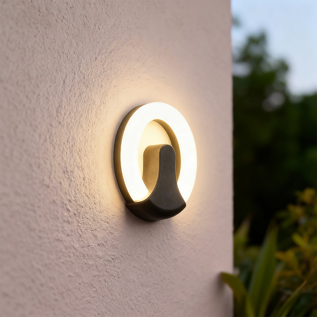 RAVENSCROFT OUTDOOR LED WALL LANTERN