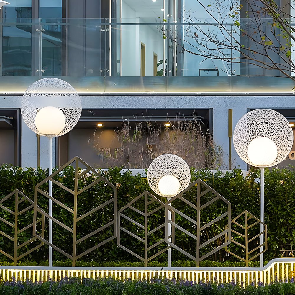 WINTERBOURNE DANDY SPHERE OUTDOOR LED LANTERN