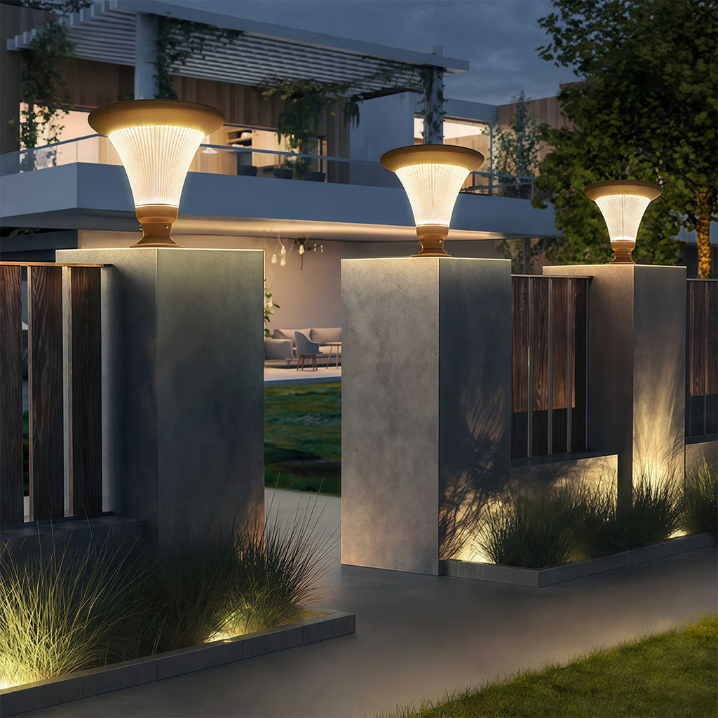 ALDERSON RUSTIC GARDEN TORCH WITH WATERPROOF BRIGHTNESS