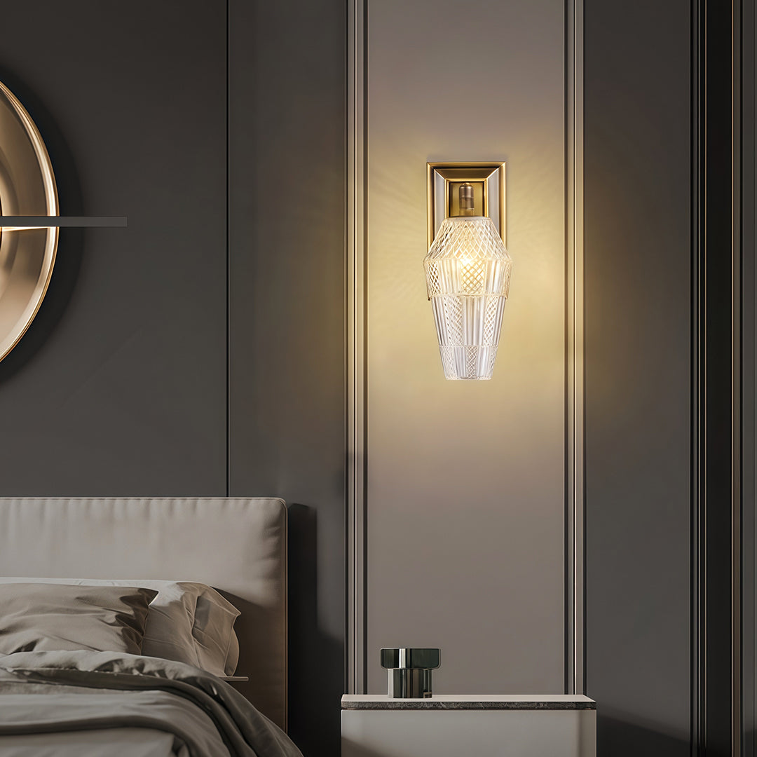 VIOLETTE BRASS FRENCH INSPIRED WALL LANTERN