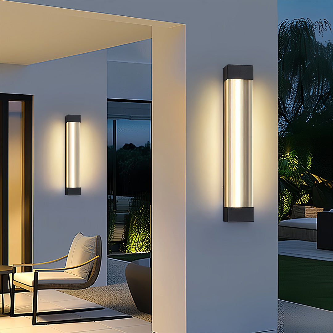 WINDSOR AQUA VERTICAL LED OUTDOOR SCONCE