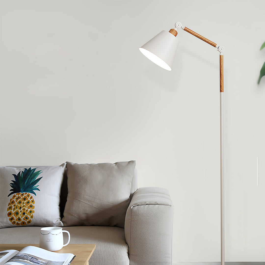 RAVENHALL METALLIC ADJUSTABLE LAMP POST