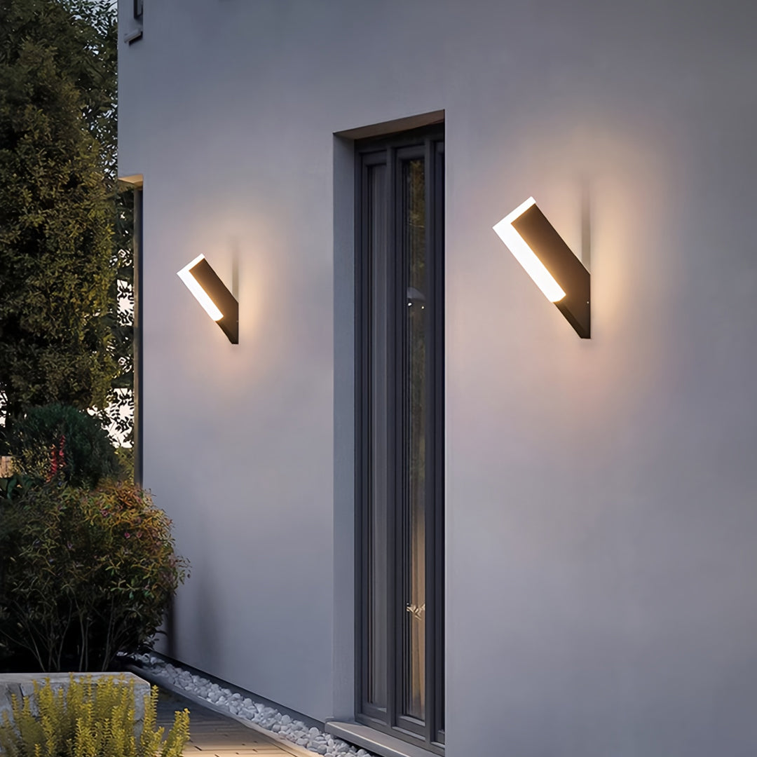 HAWTHORN GARDEN BELL WALL LANTERN