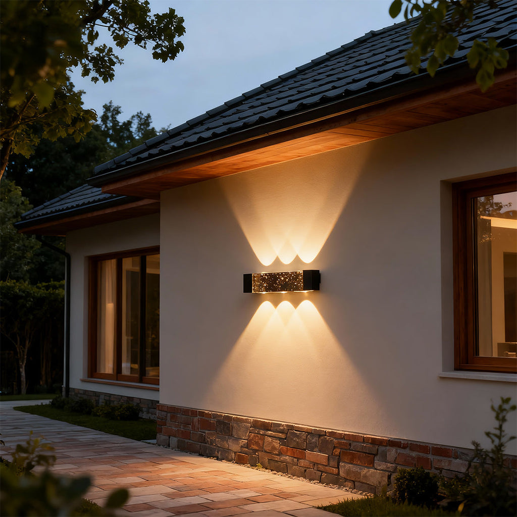 WINDSOR CRYSTAL REFLECTIVE OUTDOOR SCONCE