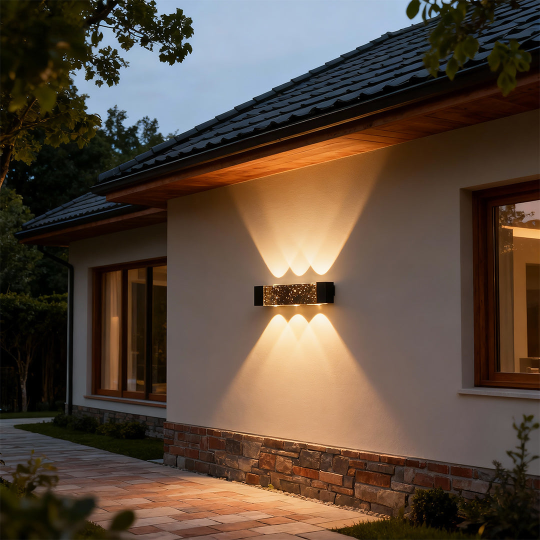 WINDSOR CRYSTAL REFLECTIVE OUTDOOR SCONCE