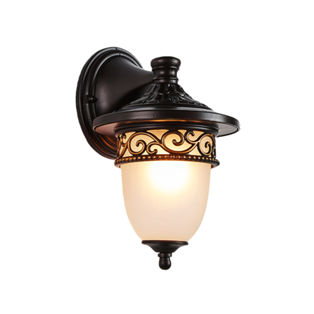 WINTHROP OUTDOOR VINTAGE BRASS WALL LANTERN