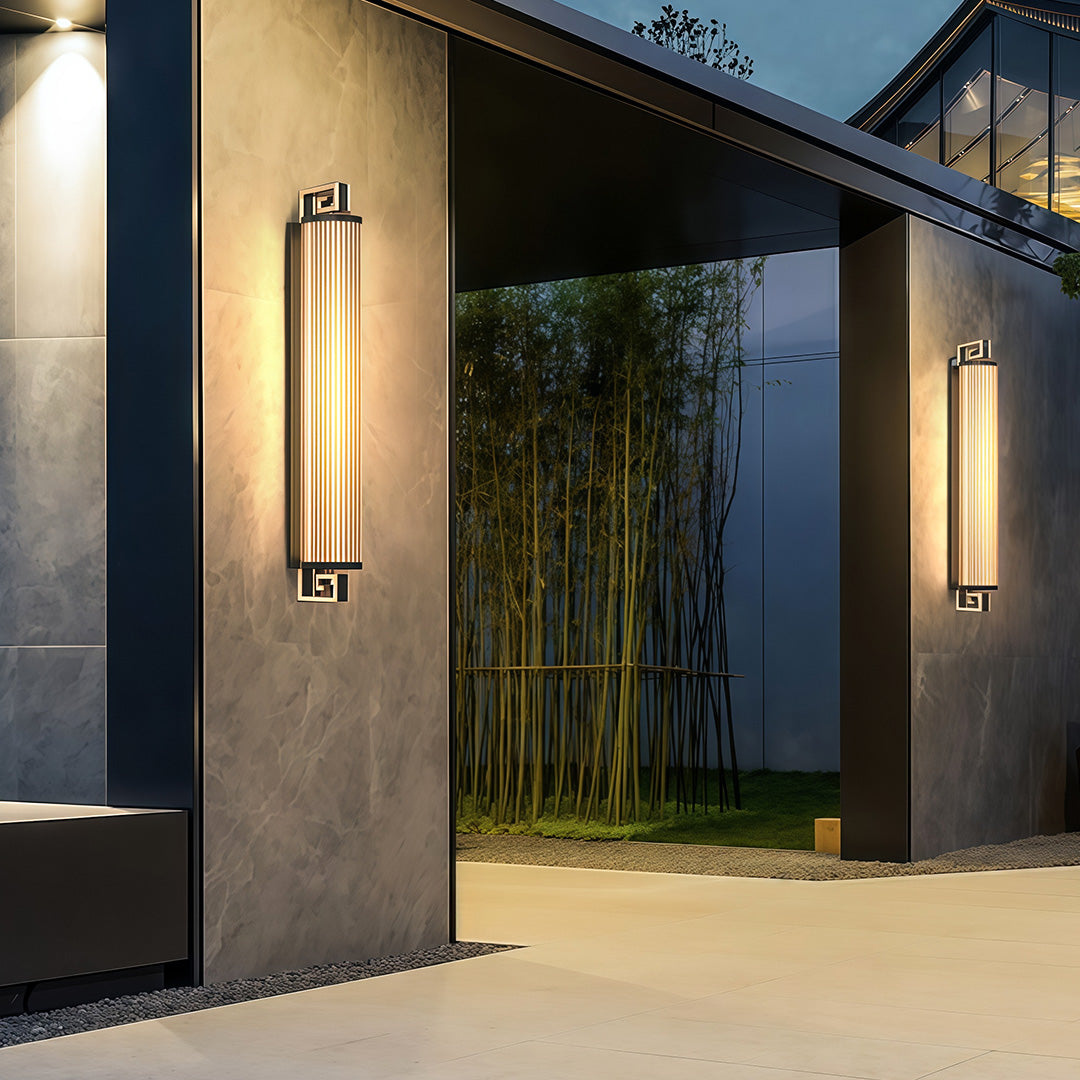 PEMBROKE RAINPROOF WALL SCONCE LIGHT