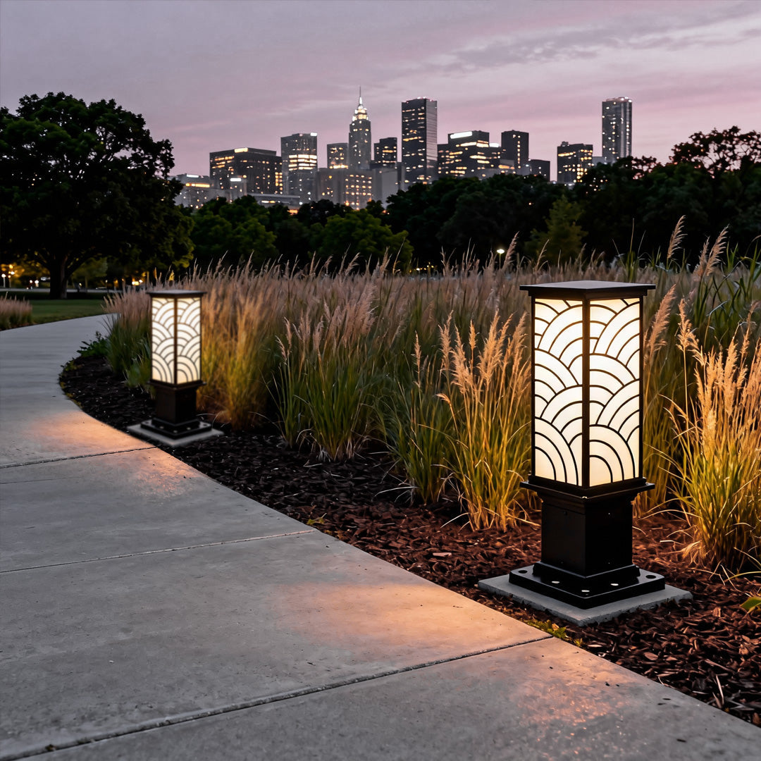 RAVENSCROFT WEATHERPROOF GARDEN PILLAR LIGHT