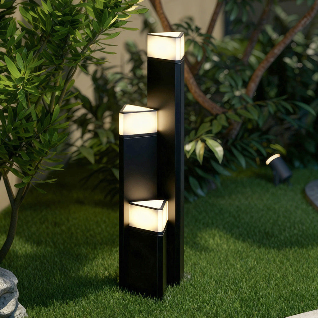 WINTHROP RAINPROOF LED PATHLIGHT WITH MODERN AESTHETIC