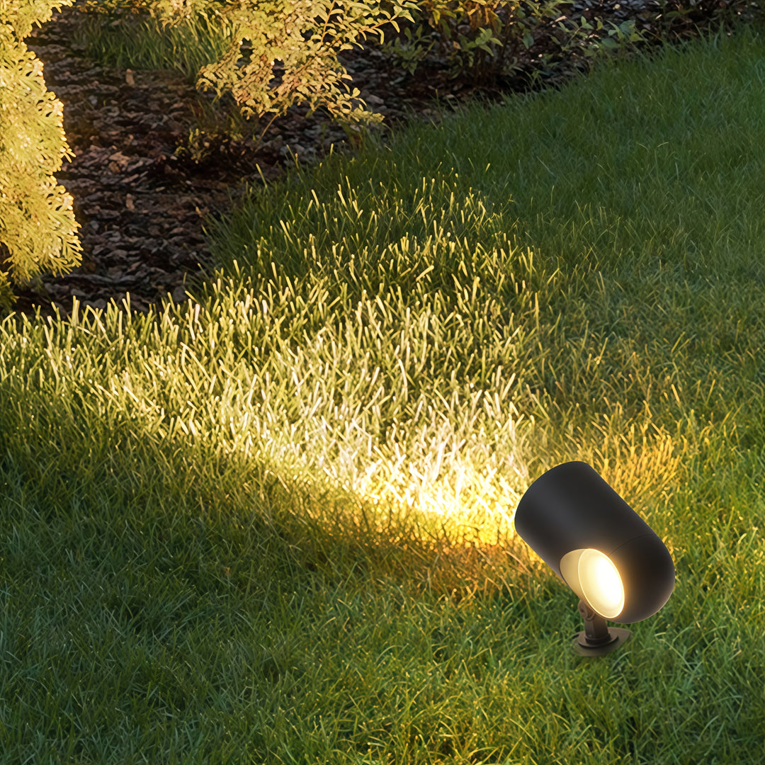 WINDSOR GARDEN BEACON: WEATHERPROOF LANDSCAPE SPOTLIGHT