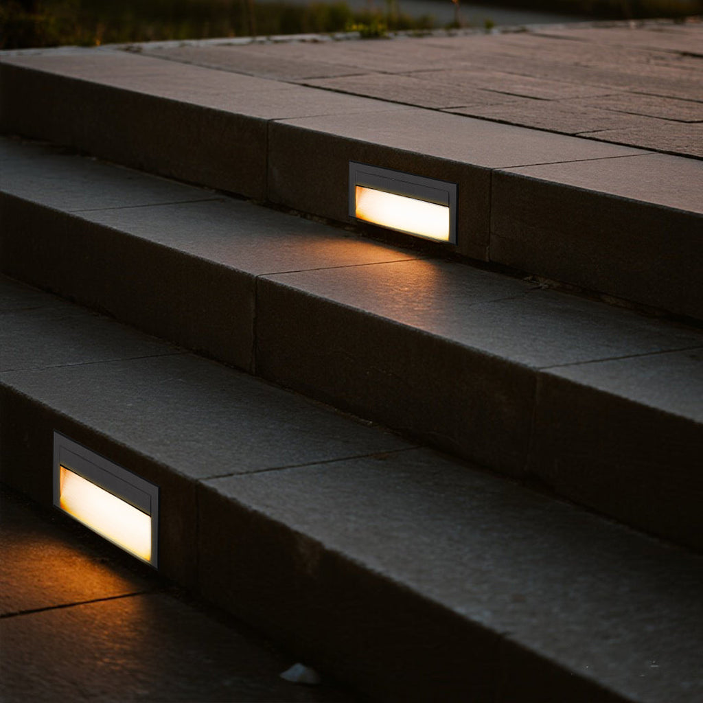 WINDSOR SQUARE OUTDOOR STEP ILLUMINATORS