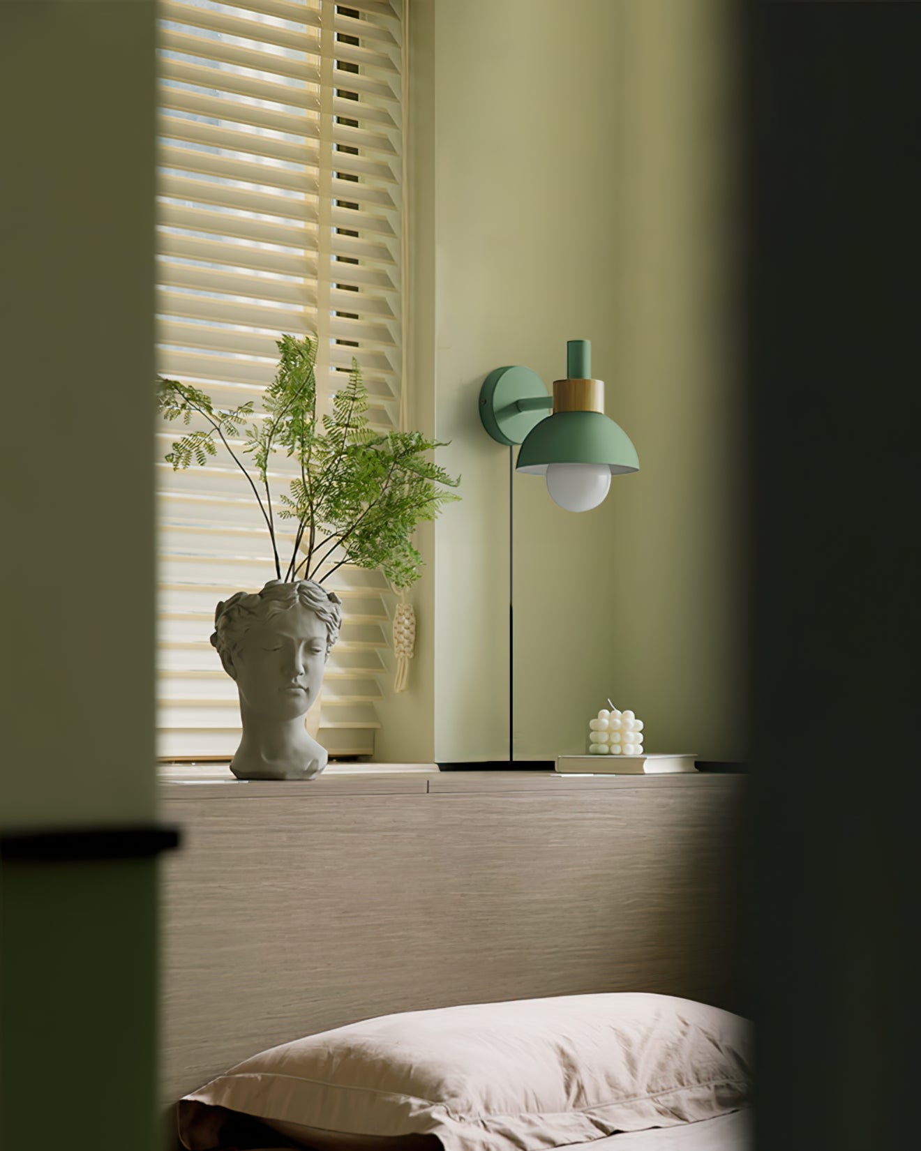 RAVENWOOD ILLUMINATION WALL SCONCE