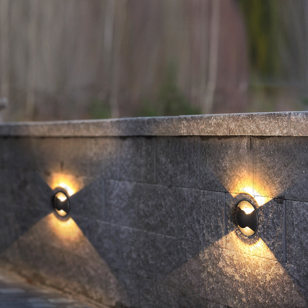 RAVENSCROFT GLOWING PATHWAY LANTERN