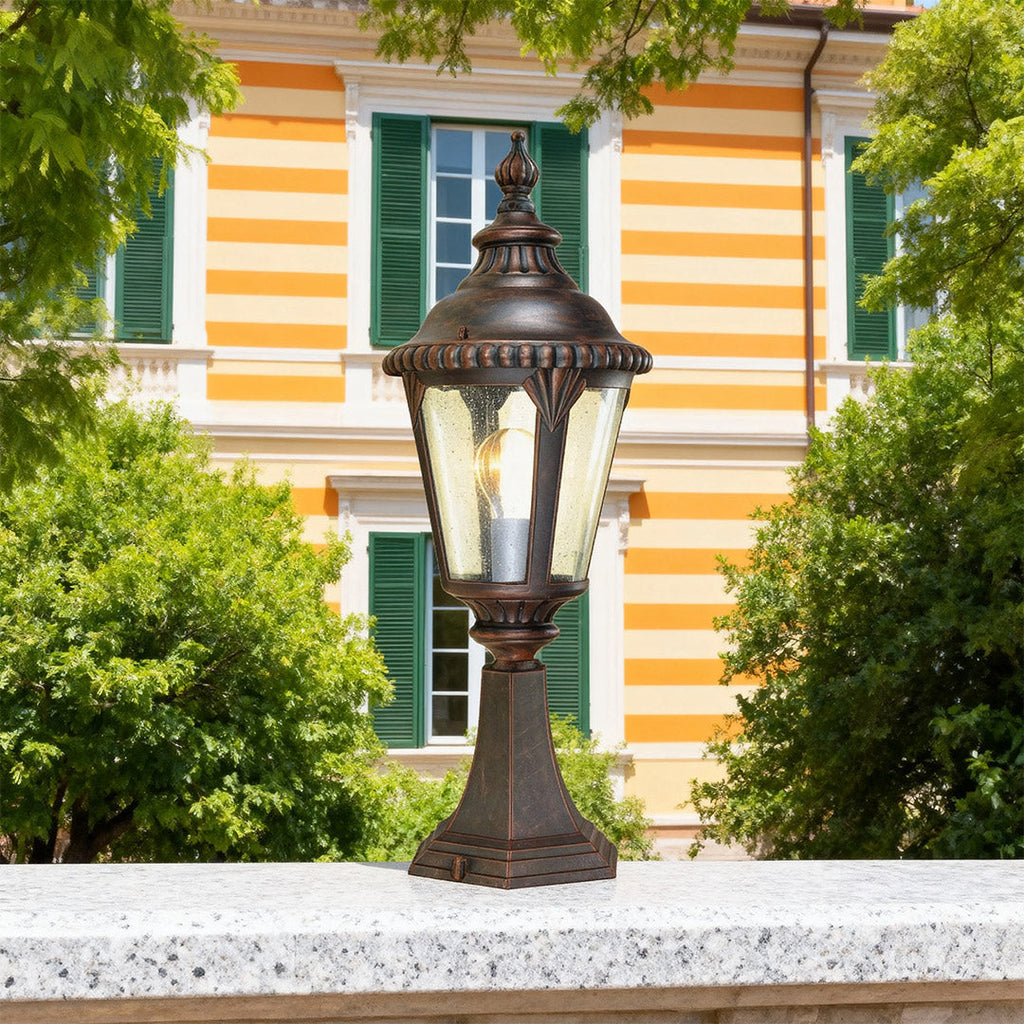 WINDSOR GARDEN COLUMN BEACON LIGHT