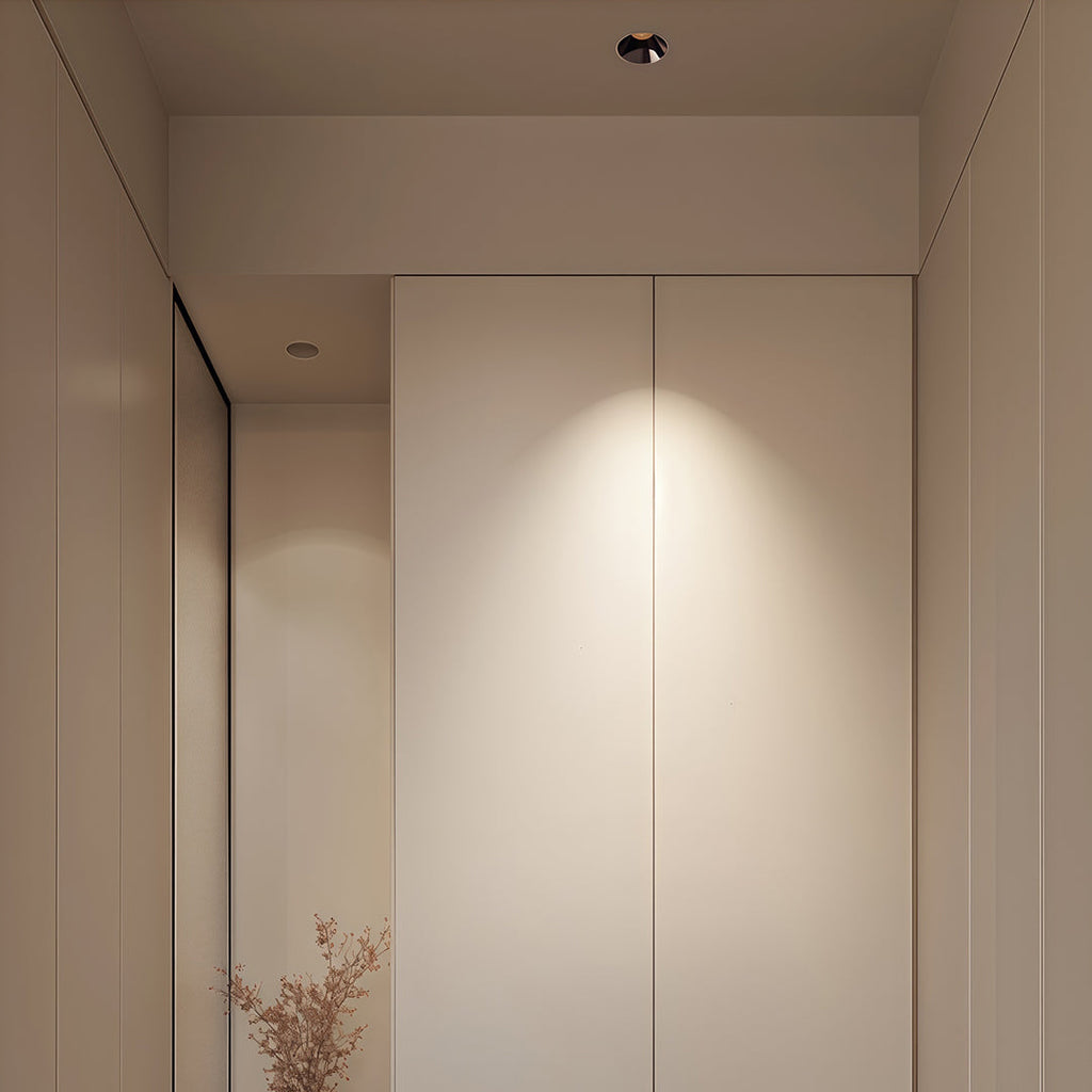 WINTHROP DUAL-TONE FLUSH MOUNT SPOTLIGHT WITH DEEP BAFFLE