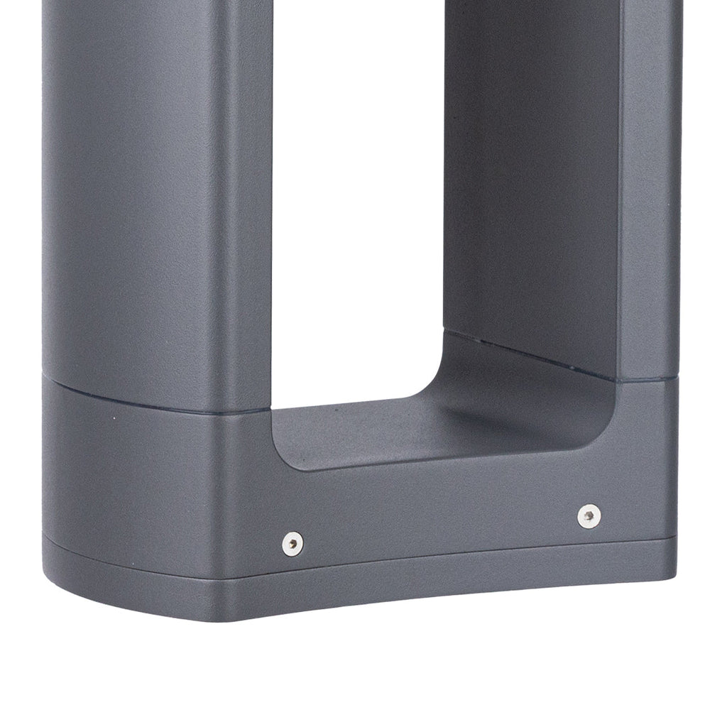 WINDSOR SQUARE OUTDOOR LED PATHWAY LANTERN