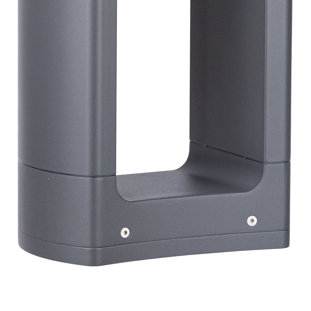 WINDSOR SQUARE OUTDOOR LED PATHWAY LANTERN