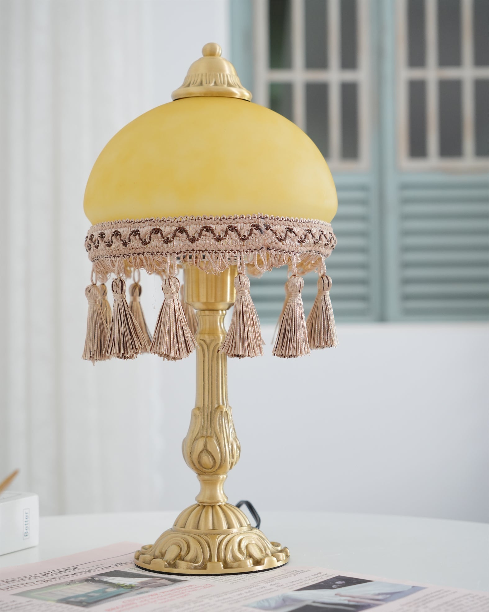 CHATEAU DORÉ BRASS TASSELED LAMP