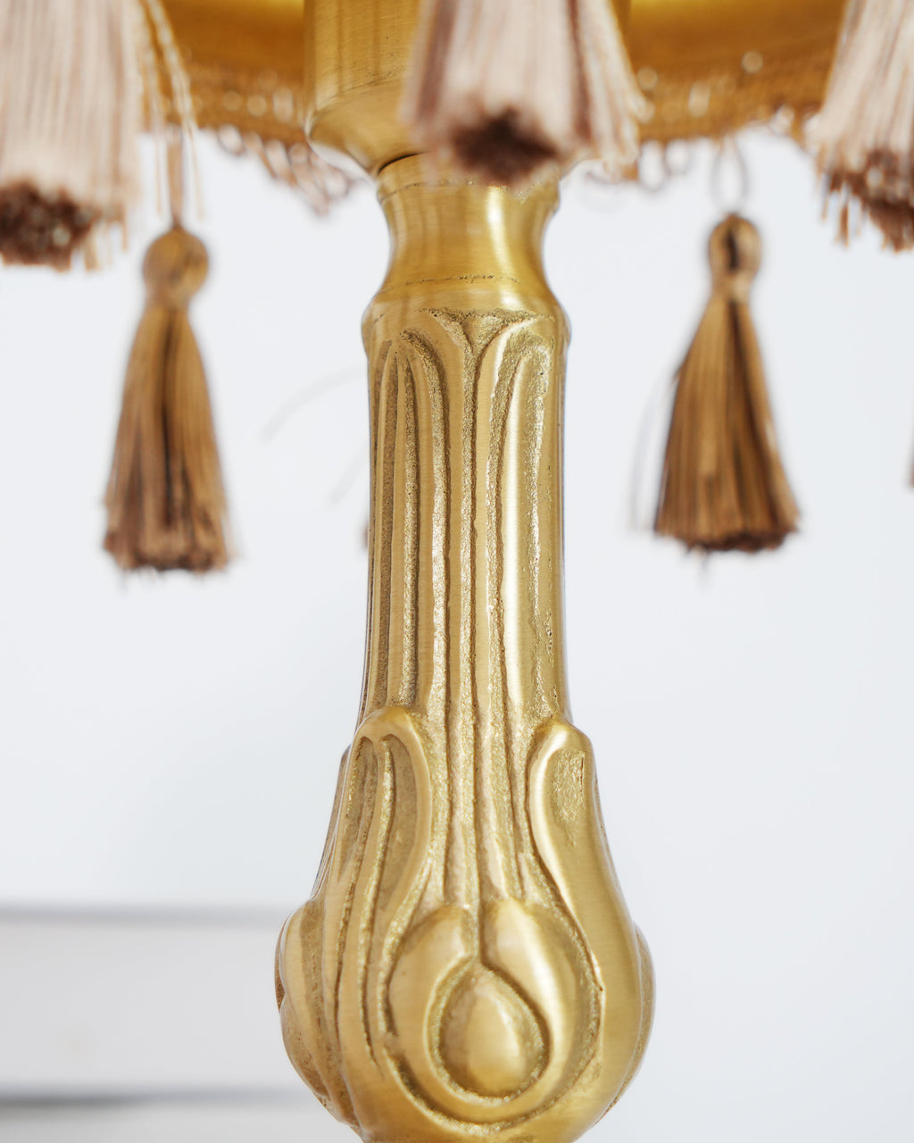 CHATEAU DORÉ BRASS TASSELED LAMP