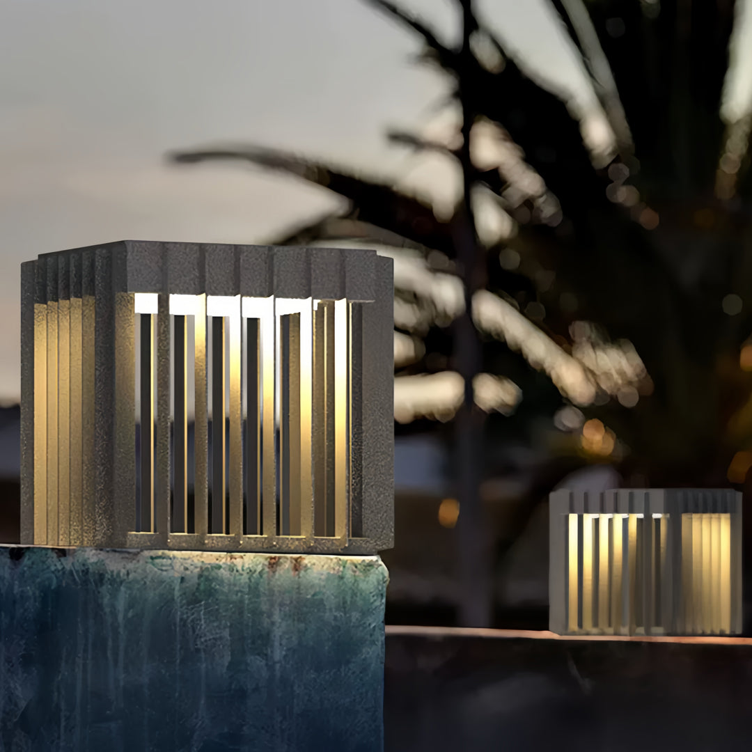 WINDSOR HOLLOWED OUTDOOR LANTERN LIGHT