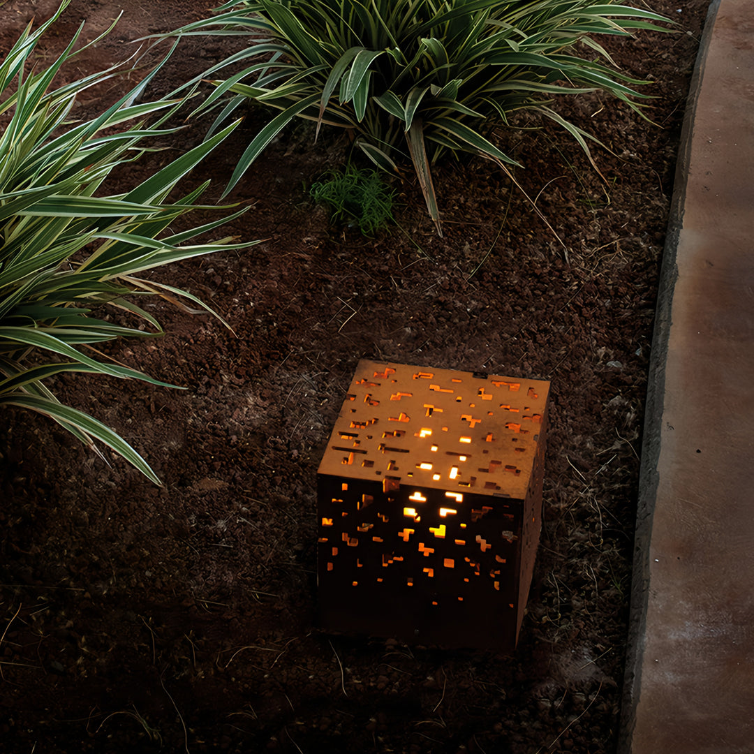 RAVENSDALE BLACKSTONE OUTDOOR LANTERN