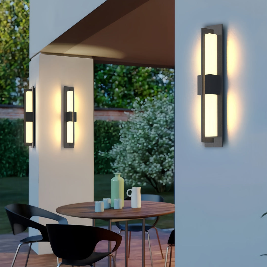 WINDSOR STRAIGHT EDGE OUTDOOR SCONCE, WEATHER-RESISTANT ILLUMINATOR