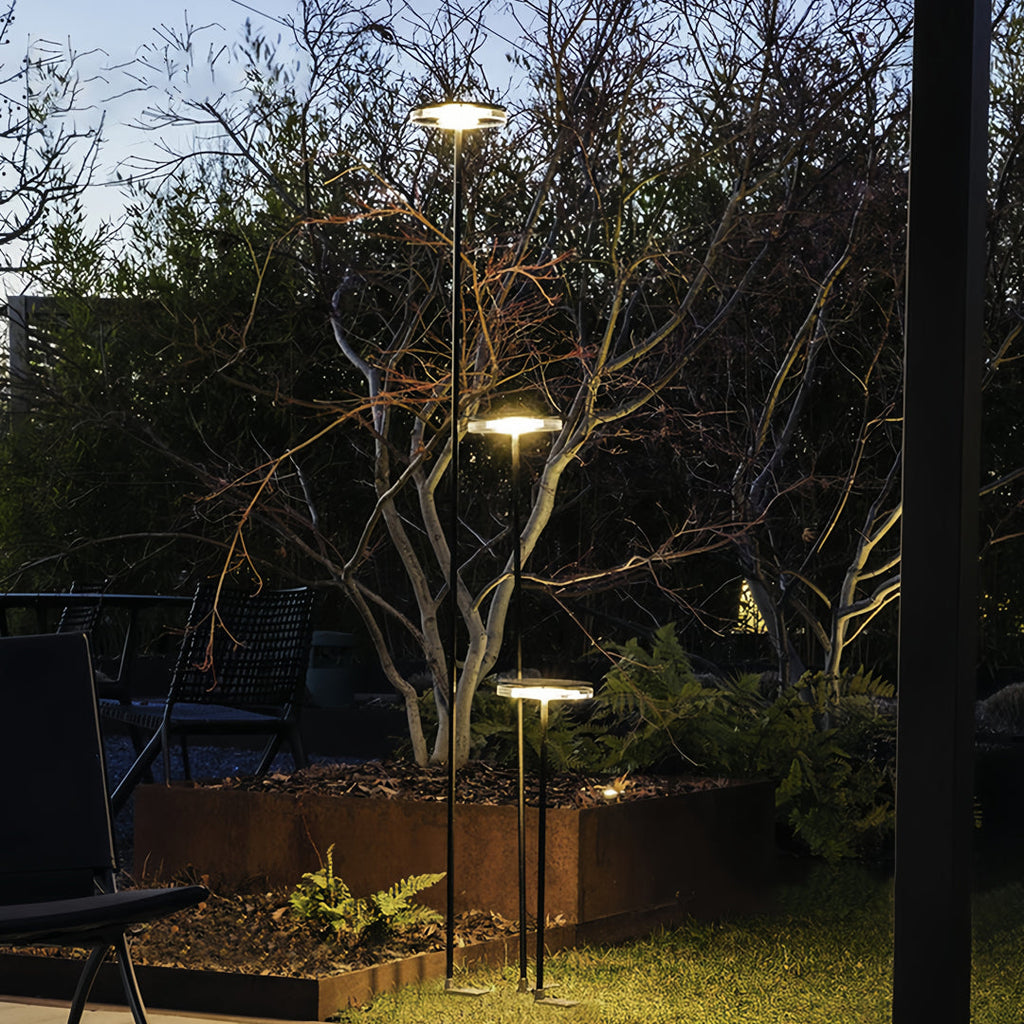 WINDSOR HEIGHTS WATERPROOF GARDEN LANTERN