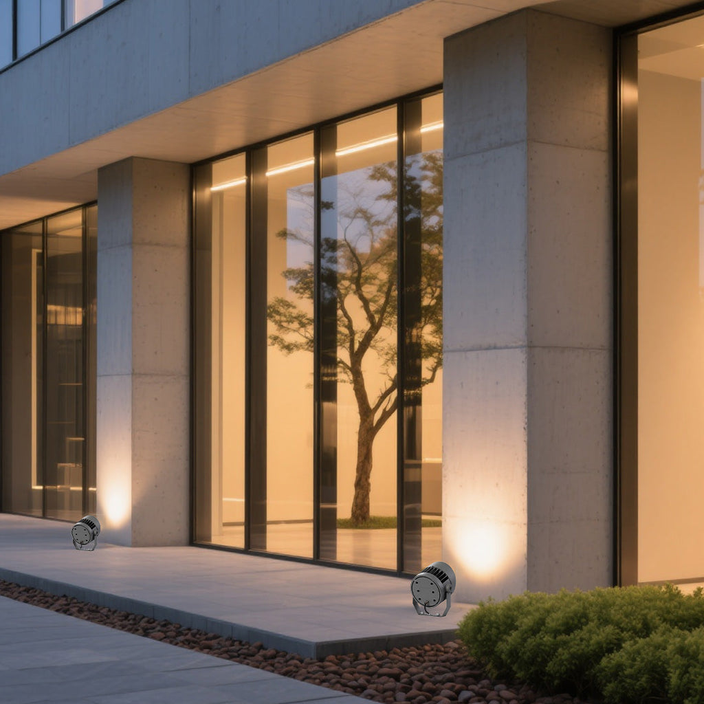 RAVENWOOD OUTDOOR LED LANDSCAPE BEACON