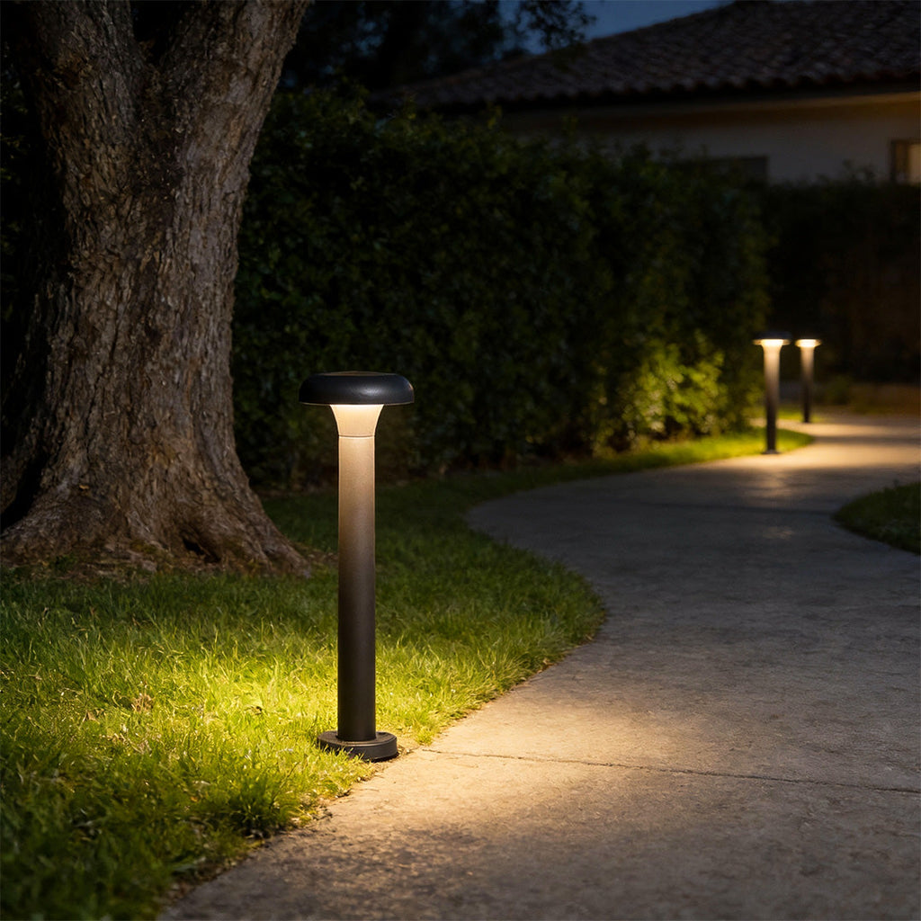 RAVENWOOD GARDEN BEACON: MODERN LED BOLLARD LIGHTING