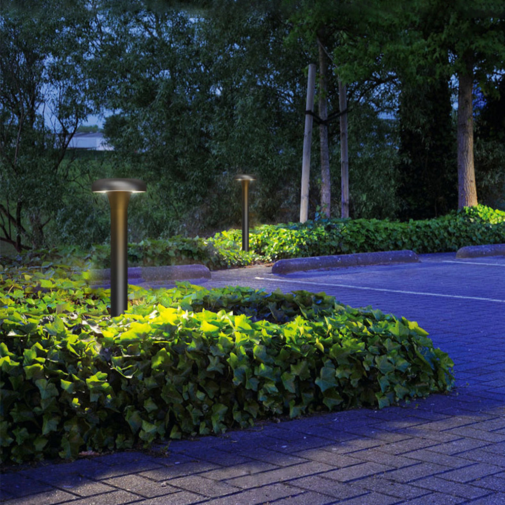 RAVENWOOD GARDEN BEACON: MODERN LED BOLLARD LIGHTING