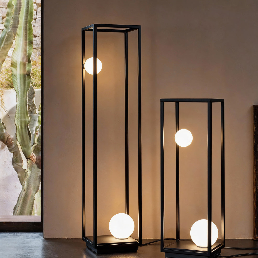 HEATHCLIFF GARDEN POST LANTERN