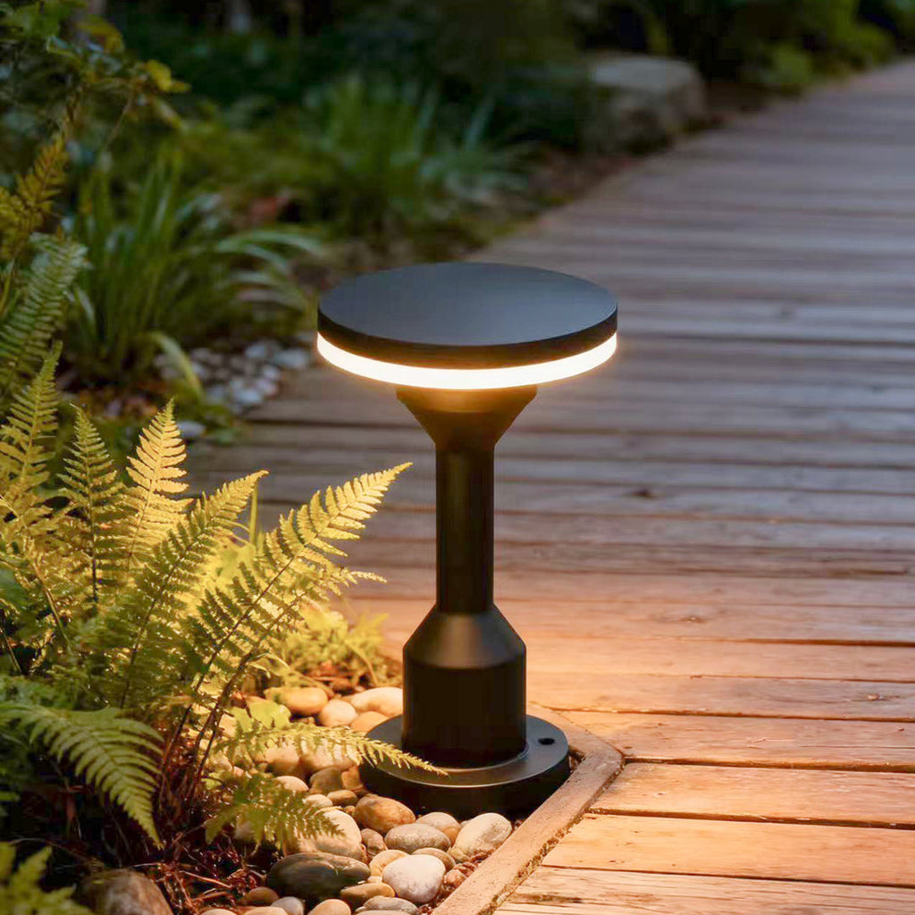 RAVENSDALE ILLUMINATED PATHWAY LANTERN