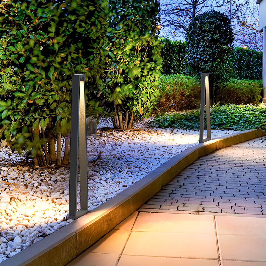 RAVENSCROFT WEATHERPROOF GARDEN LANTERN
