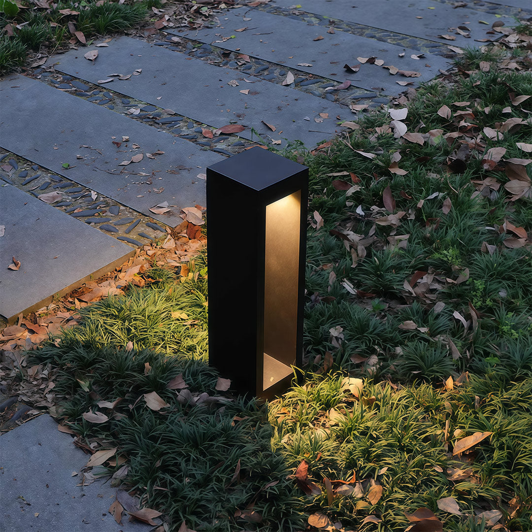 WILLOUGHBY RAINPROOF GARDEN ILLUMINATORS"  
2. "SAVILLE DURABLE OUTDOOR BEACON LANTERNS"  
3. "THORNBURY WEATHER-RESISTANT PATHWAY LUMINAIRE"  
4. "HASTINGS LED GARDEN PILLAR LIGHTS"  
5. "BROMLEY STURDY OUTDOOR LIGHTING COLUMNS"  
6. "CHESTERFIELD RUGGED