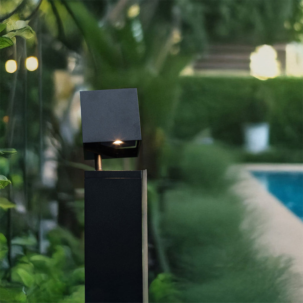 RAVENHURST MODERN SOLAR BOLLARD LIGHTING