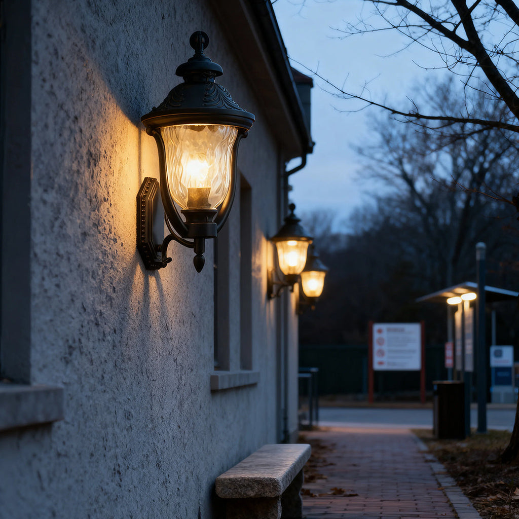 WINDSOR RUSTIC BRONZE OUTDOOR LANTERN
