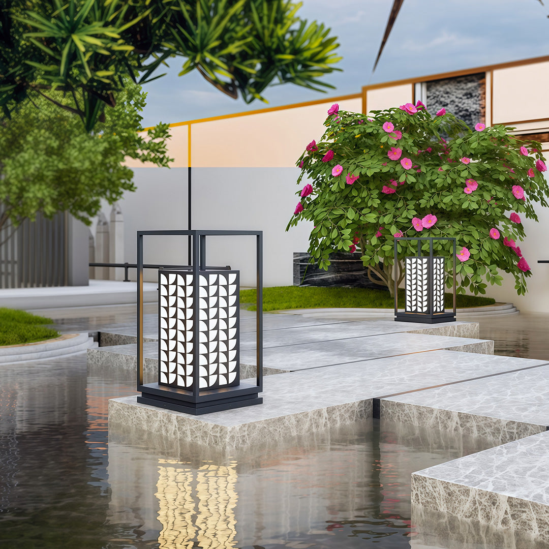 THORNBURY WEATHERPROOF GARDEN ILLUMINATOR