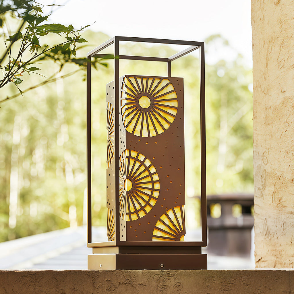 WINDSOR GARDEN SHIELD LED POST LIGHT