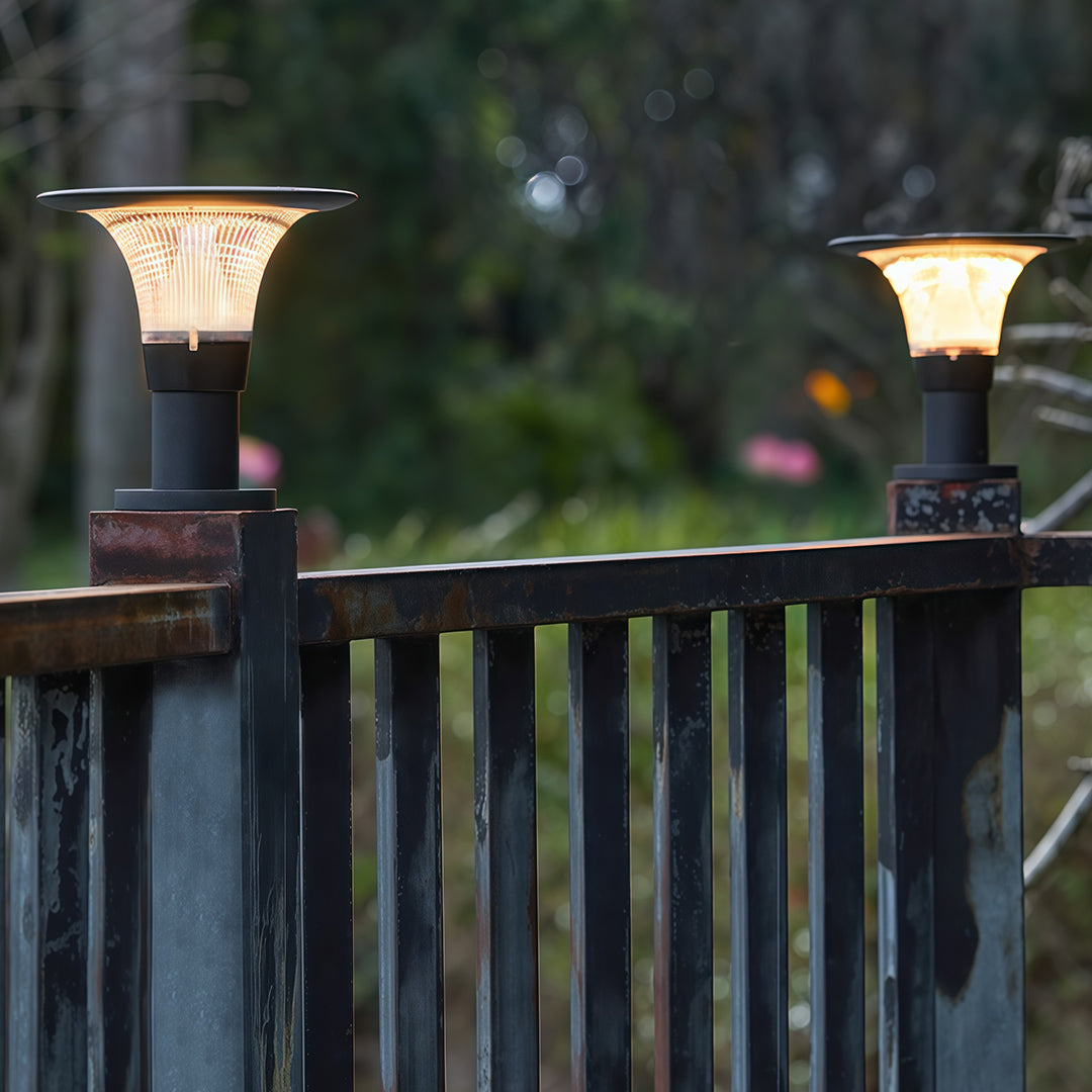 THORNBURY SOLAR FENCE POST LANTERN