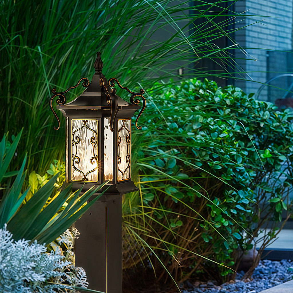 WINDSOR HIGHLAND OUTDOOR POST LANTERN