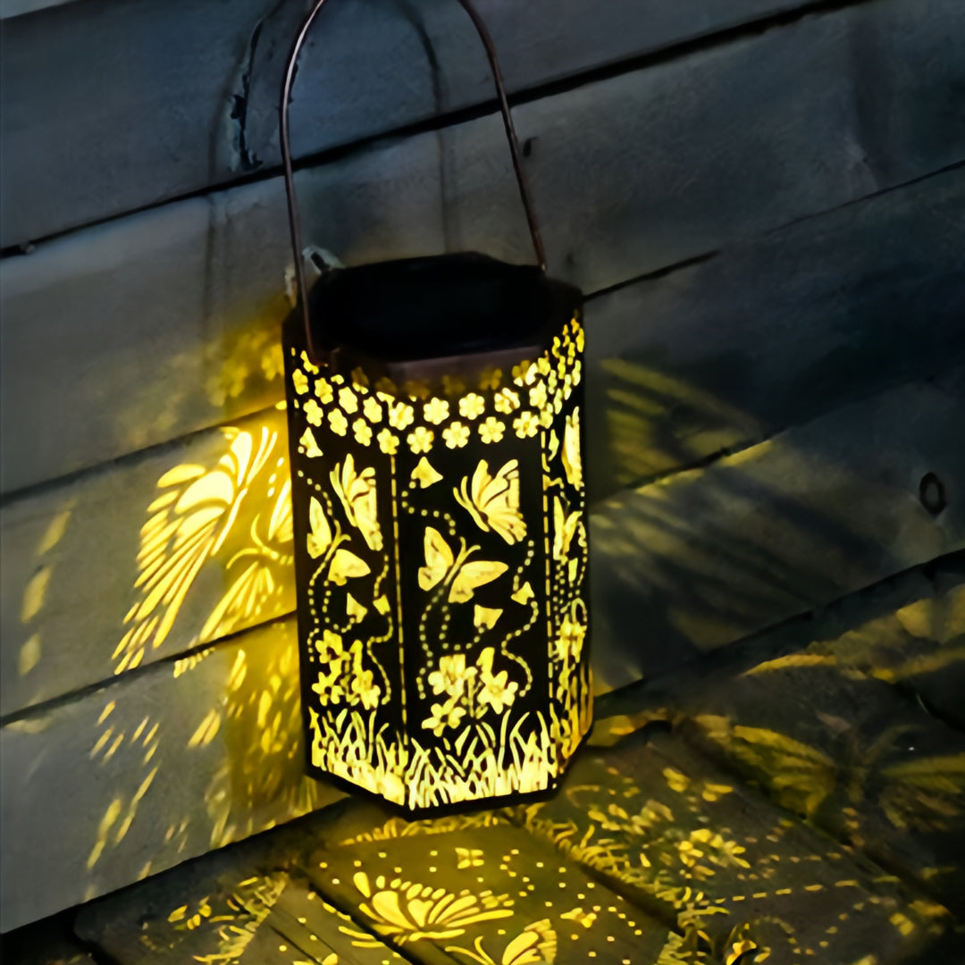 RAVENHALL SCARLET SOLAR LANTERN WITH INTRICATE CUTOUT FRAME
