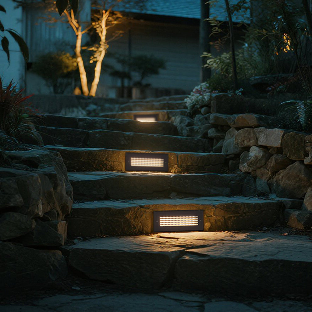 WINTHROP ILLUMINATED PATHWAY TREAD LIGHTS
