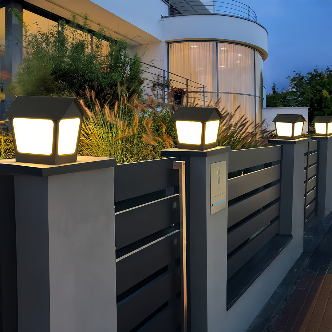 WINDSOR GARDEN POST ILLUMINATORS - ARTISANAL SCULPTED LIGHTS FOR OUTDOOR SPACES