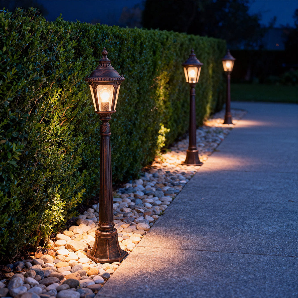 WINDSOR ALUMINUM WATERPROOF GARDEN PATH LIGHT